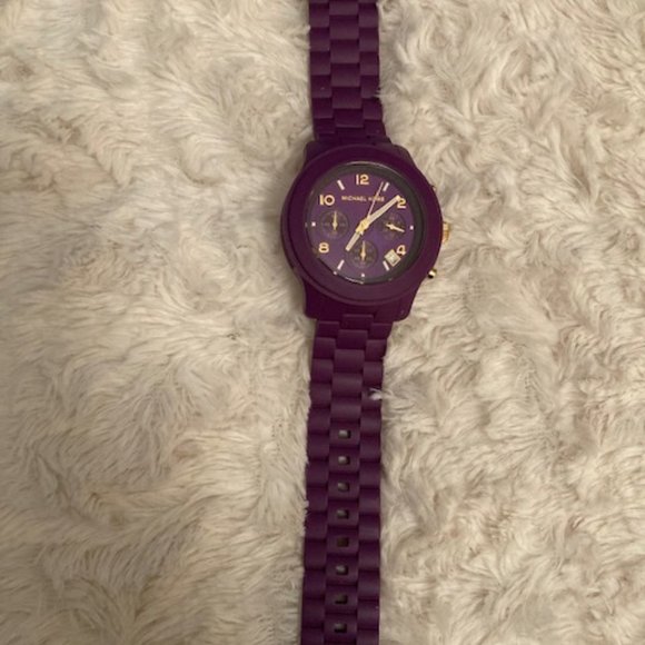 Michael Kors Purple Jelly Watch - Picture 3 of 8
